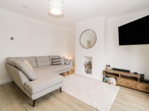 32 Berry Road